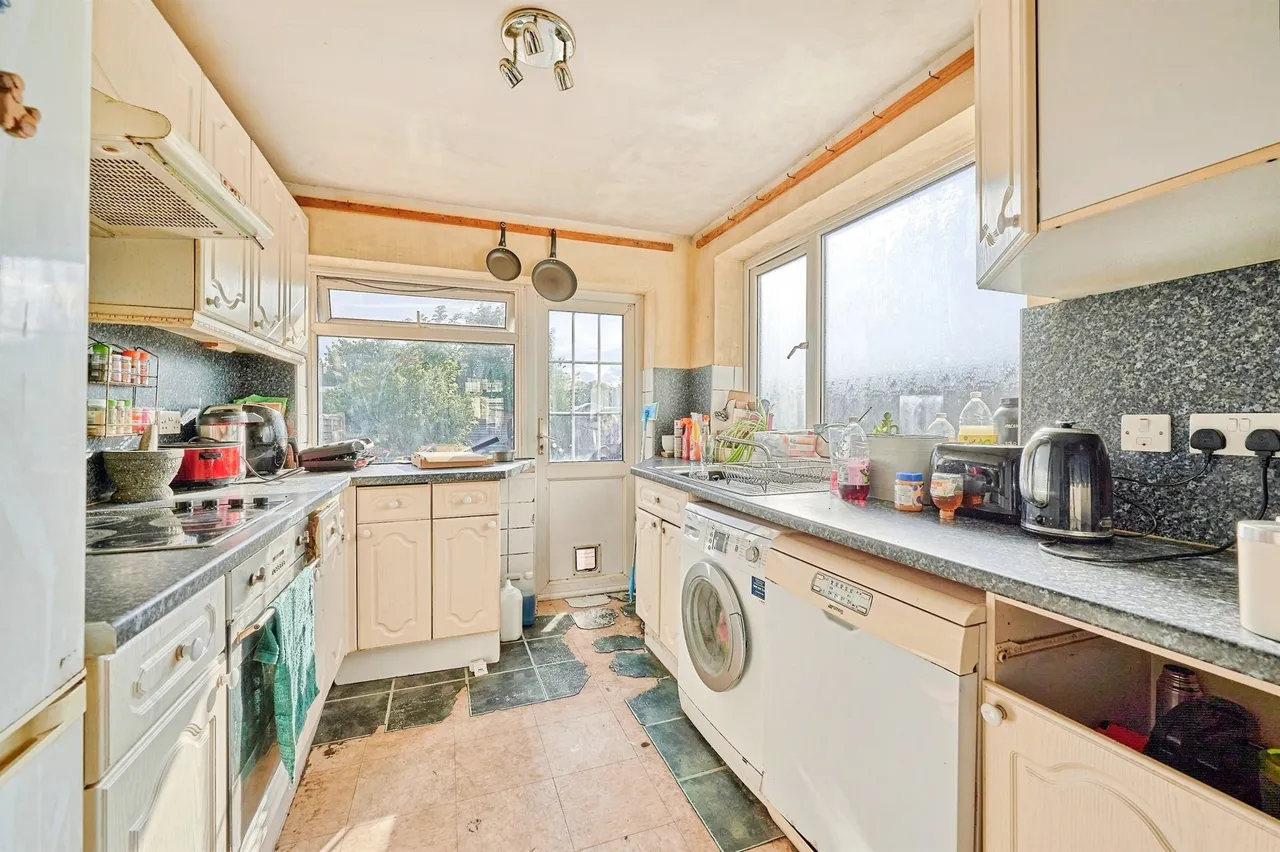 River Avenue, Hoddesdon, photo 9