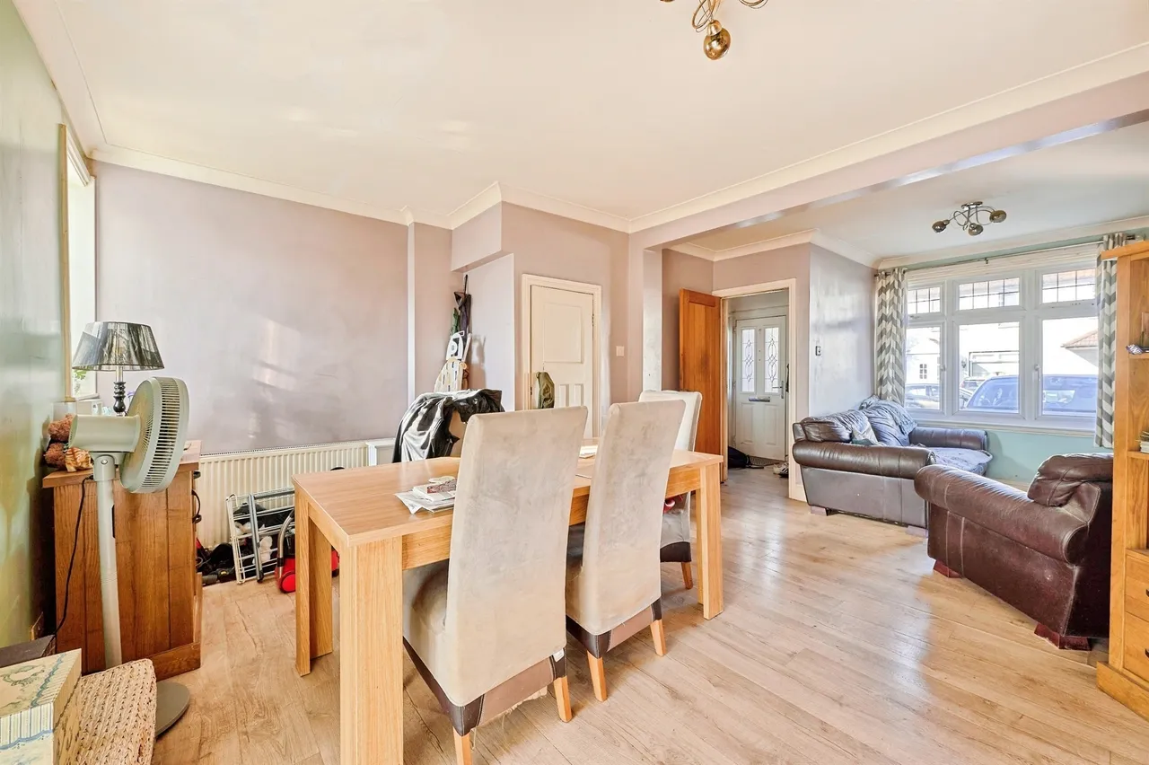 River Avenue, Hoddesdon, photo 5