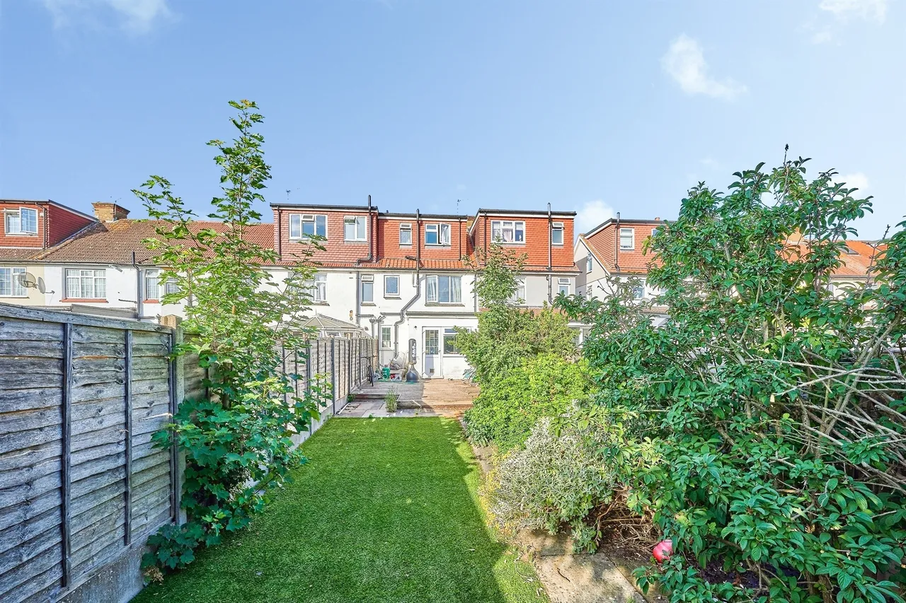 River Avenue, Hoddesdon, photo 12