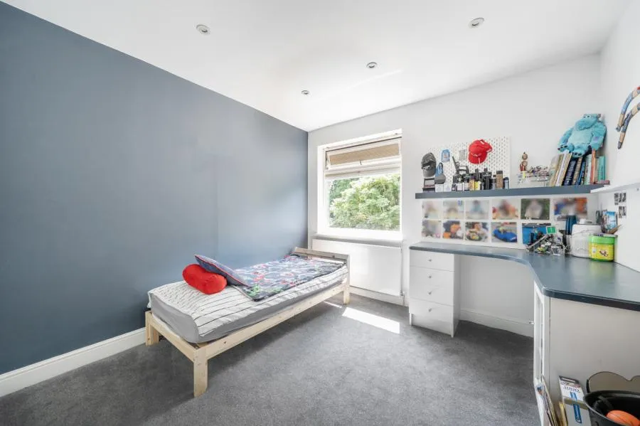 Windsor Road, London, N3, photo 20