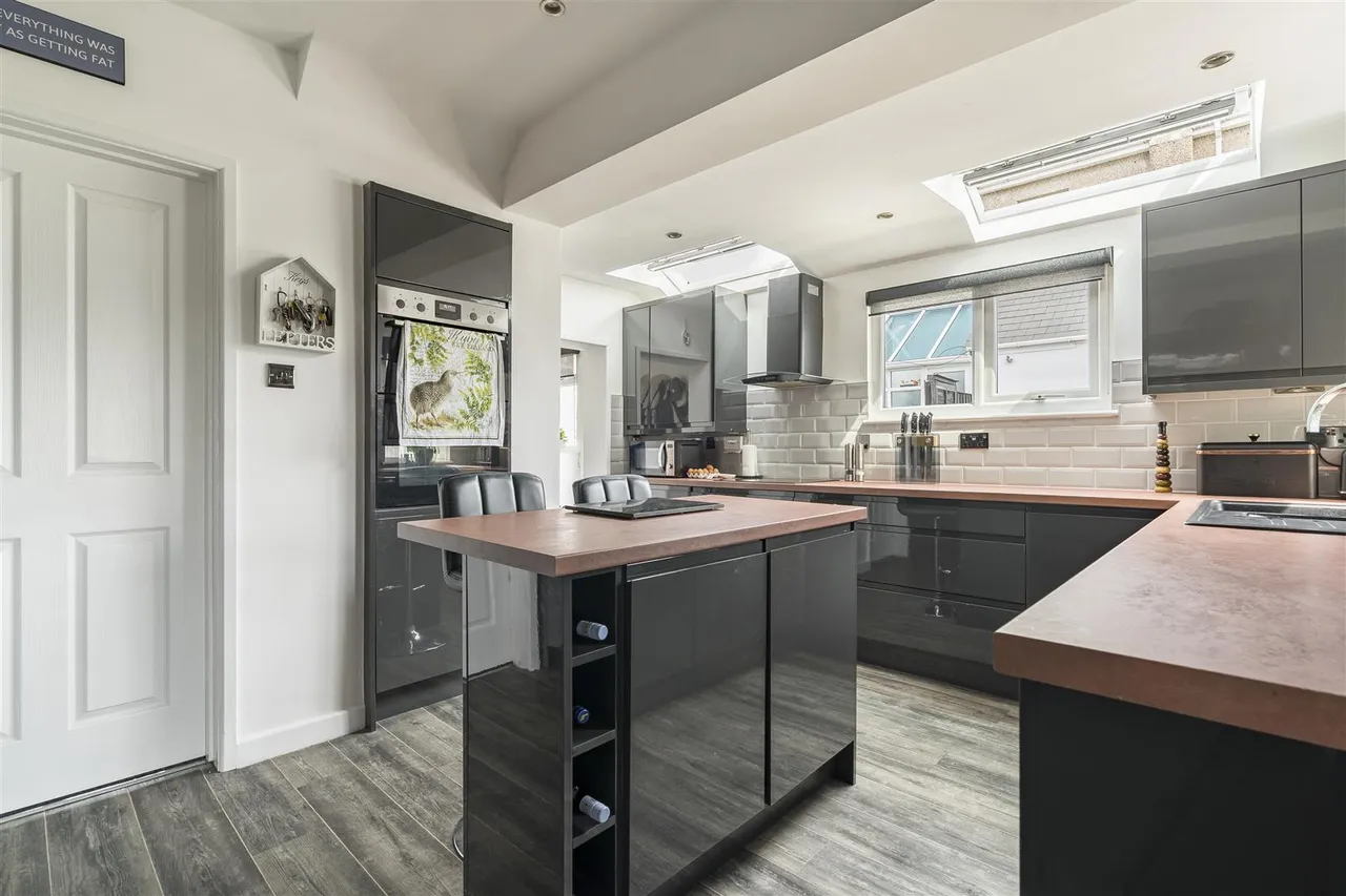 Carminow Way, Newquay, photo 8