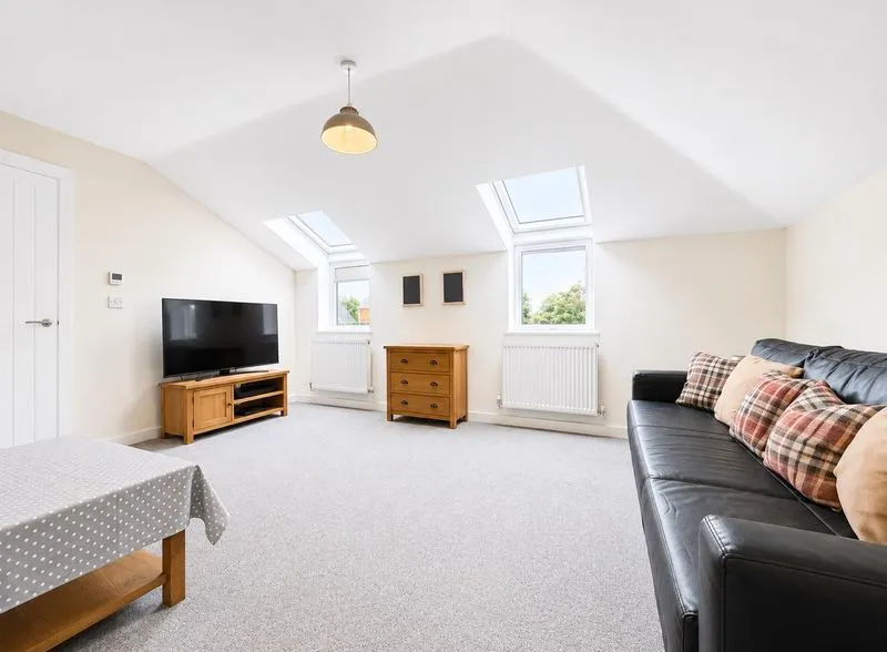 Empress Road, Luton LU3 2RE, photo 3