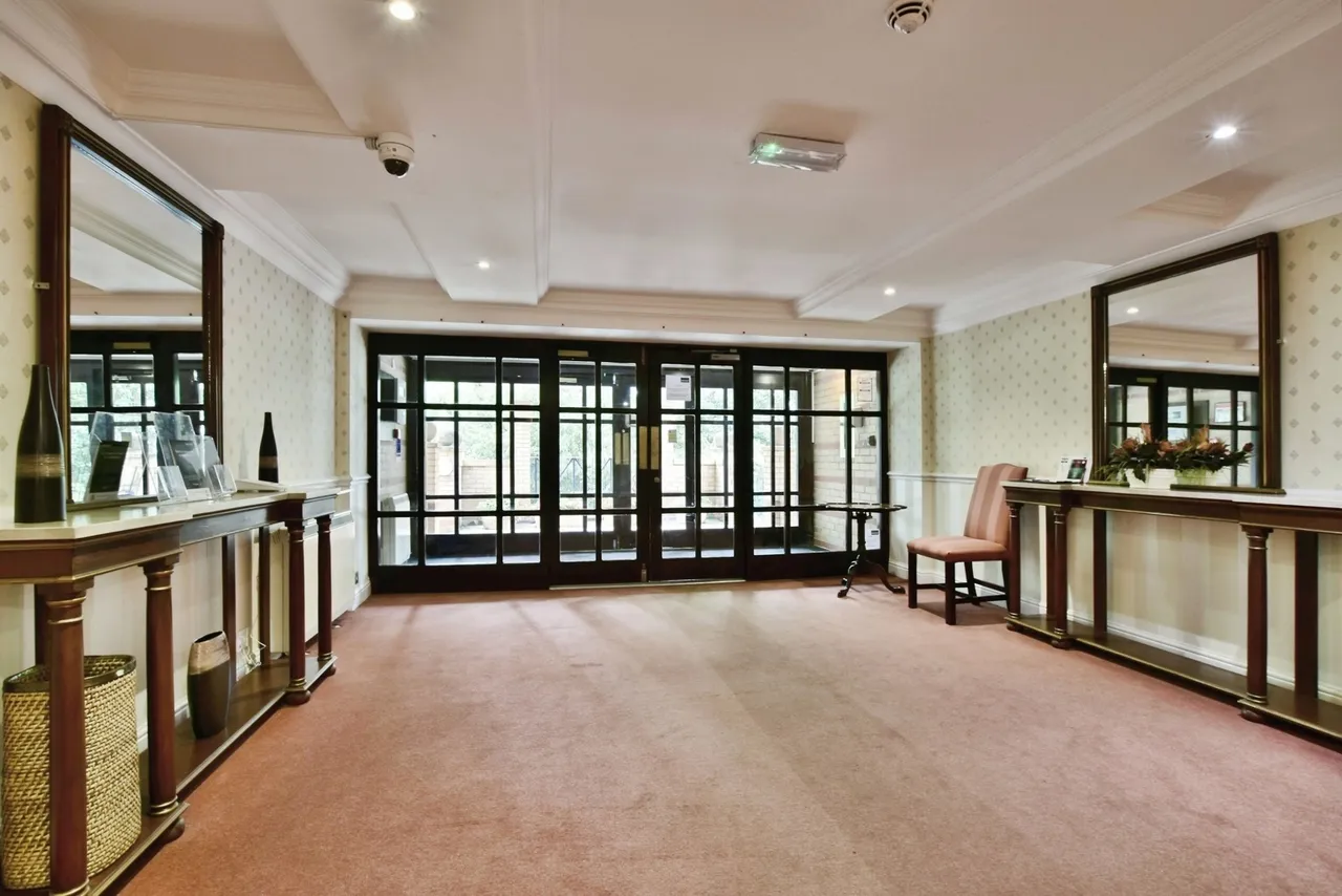 Racefield Road, Altrincham, WA14, photo 25