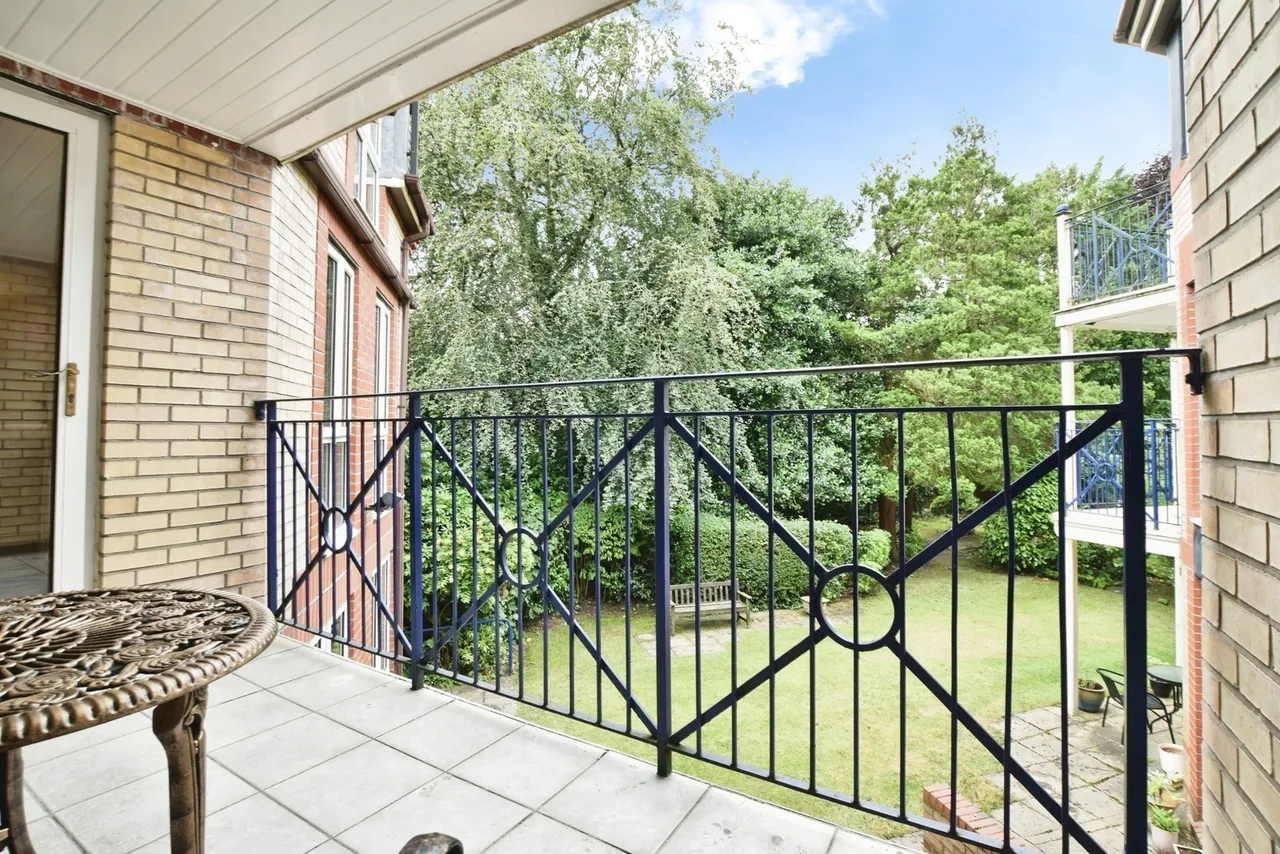 Racefield Road, Altrincham, WA14, photo 6