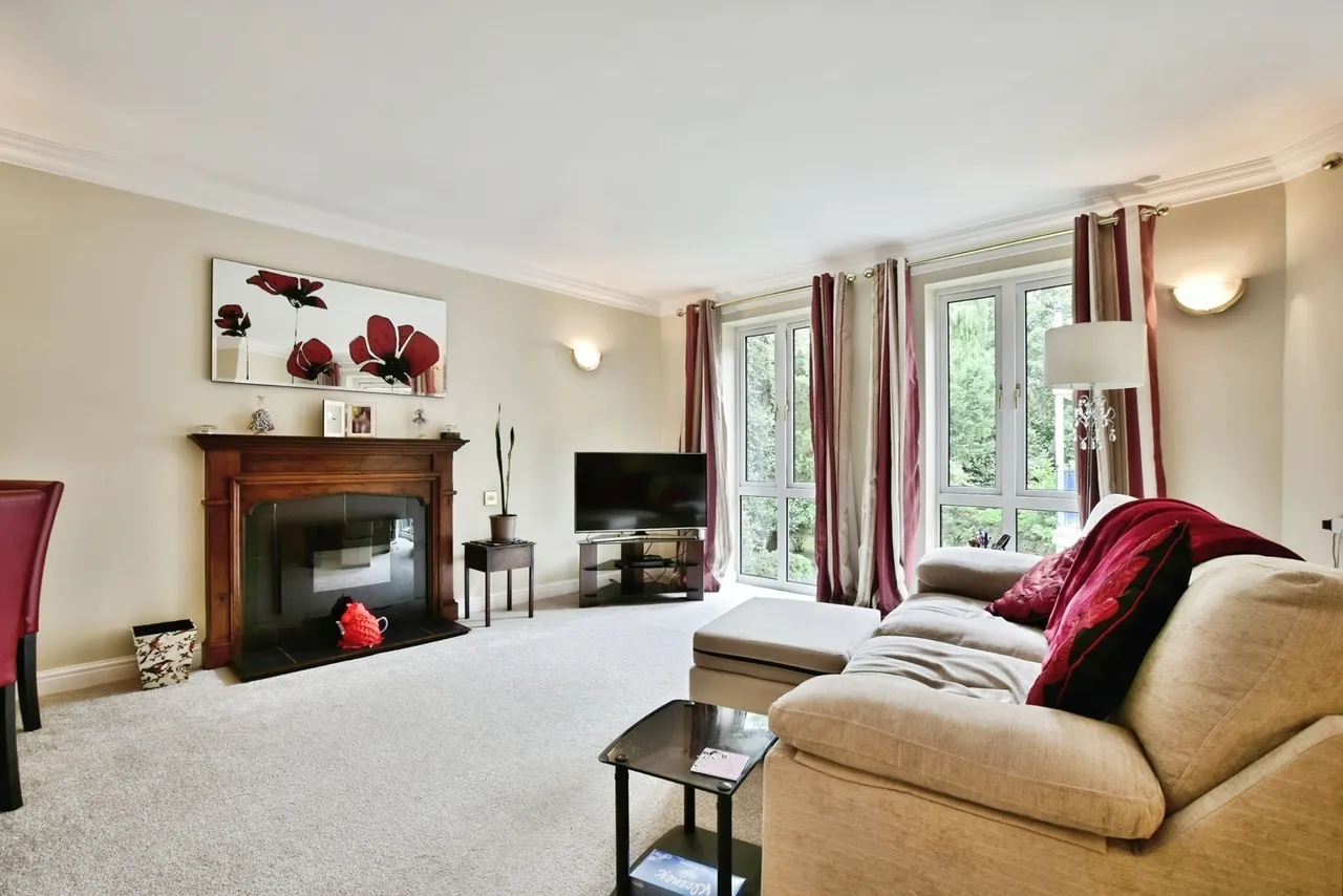 Racefield Road, Altrincham, WA14, photo 2