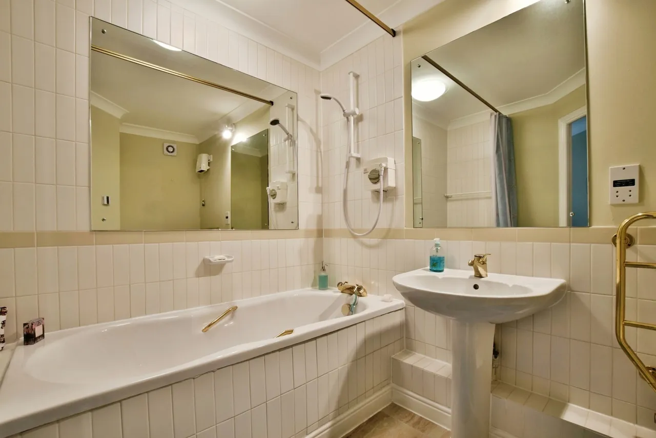 Racefield Road, Altrincham, WA14, photo 8
