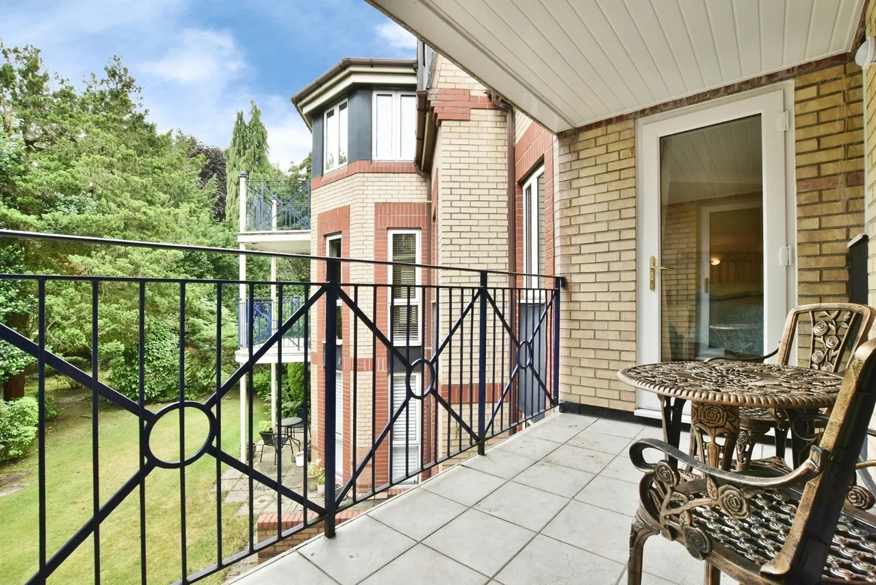 Racefield Road, Altrincham, WA14, photo 28