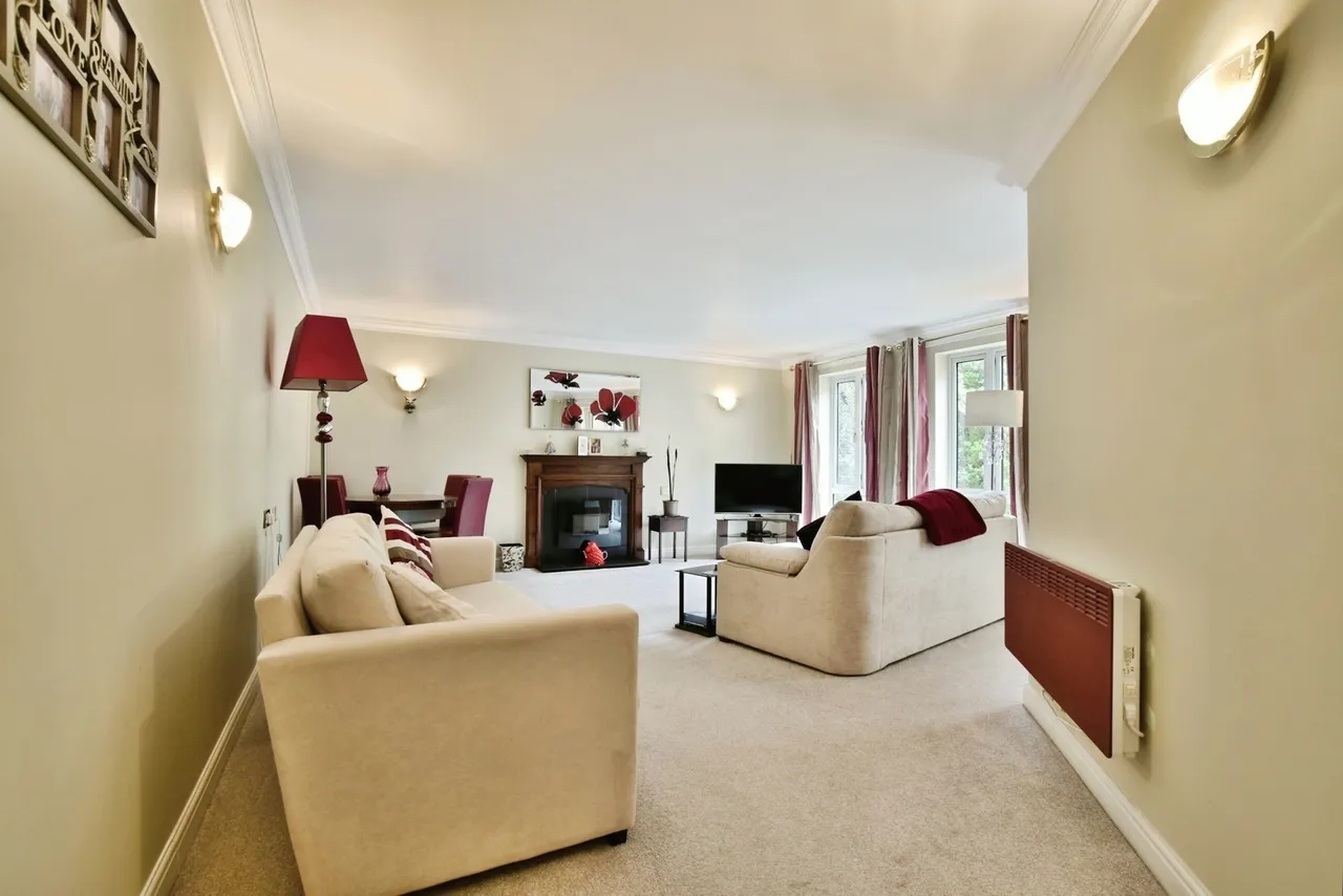 Racefield Road, Altrincham, WA14, photo 16