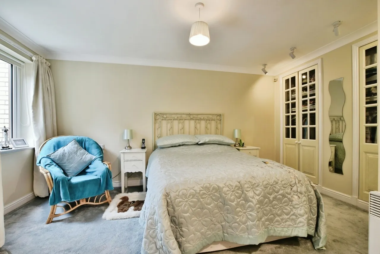 Racefield Road, Altrincham, WA14, photo 5