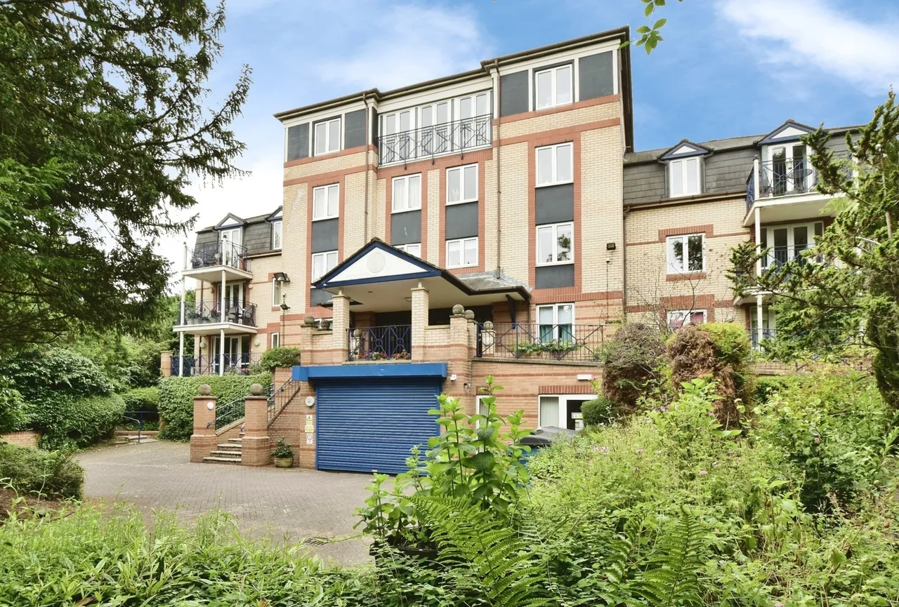 Racefield Road, Altrincham, WA14, photo 27