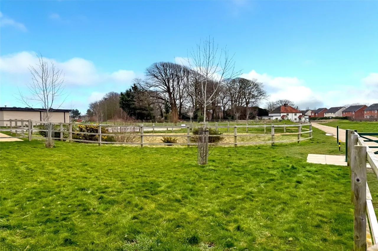 Littlehampton, BN17, photo 13