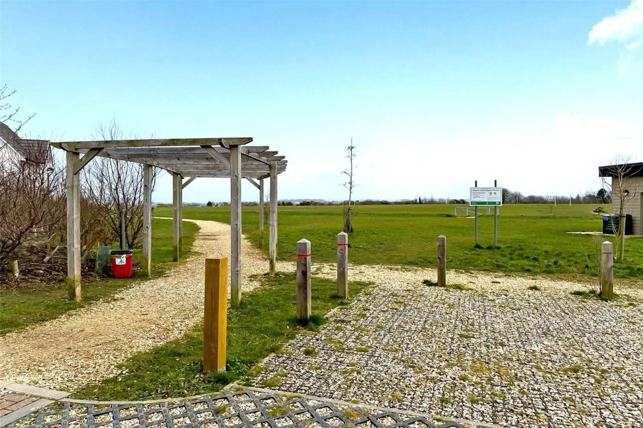 Littlehampton, BN17, photo 19