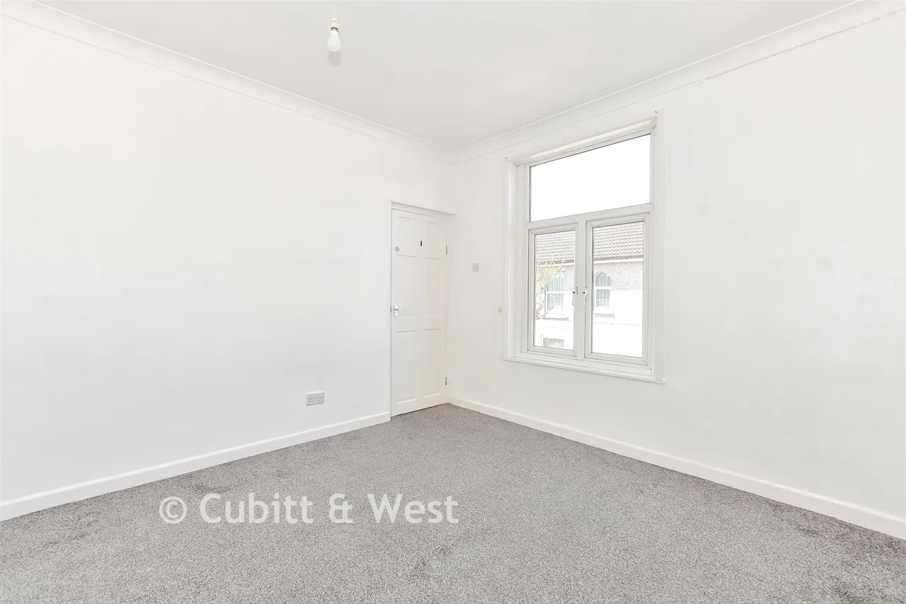 Binsteed Road, Portsmouth, PO2, photo 9