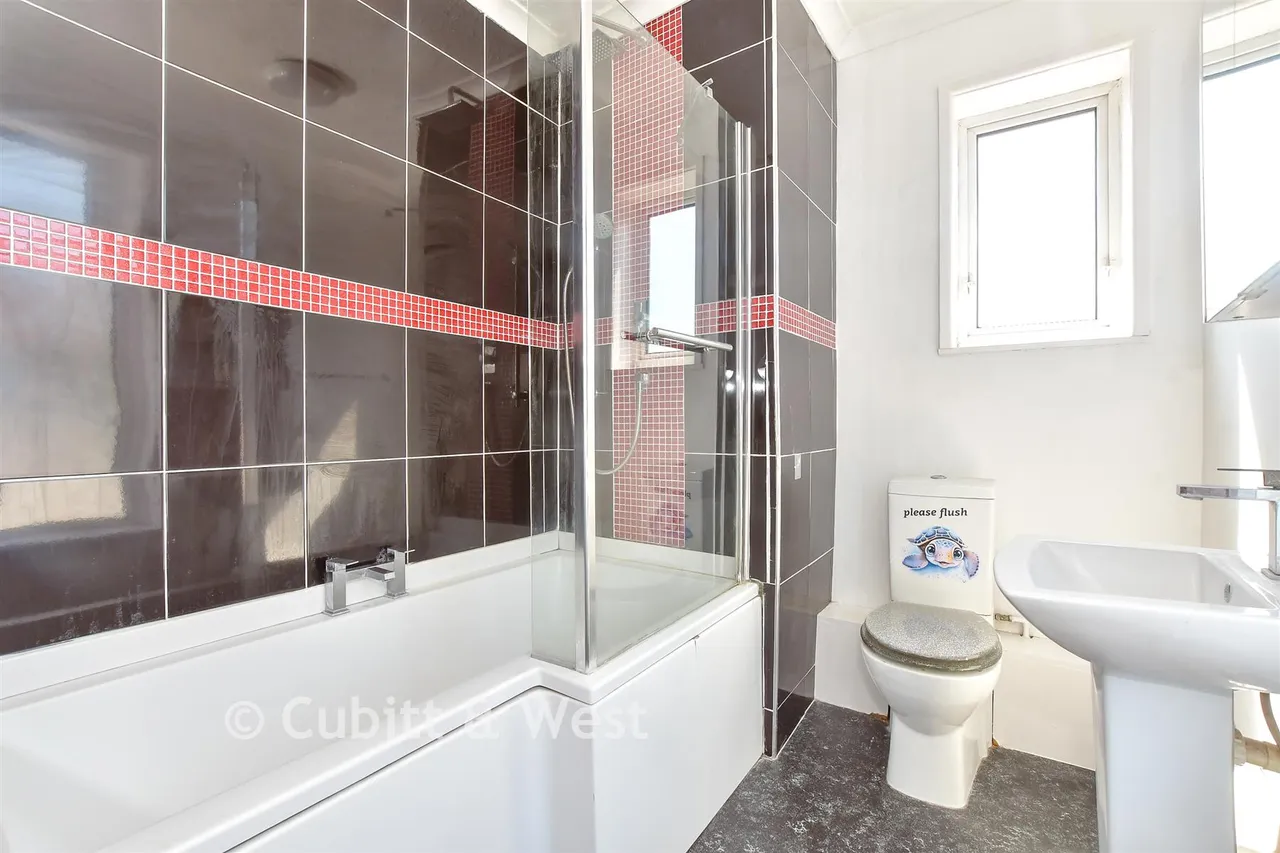 Binsteed Road, Portsmouth, PO2, photo 10
