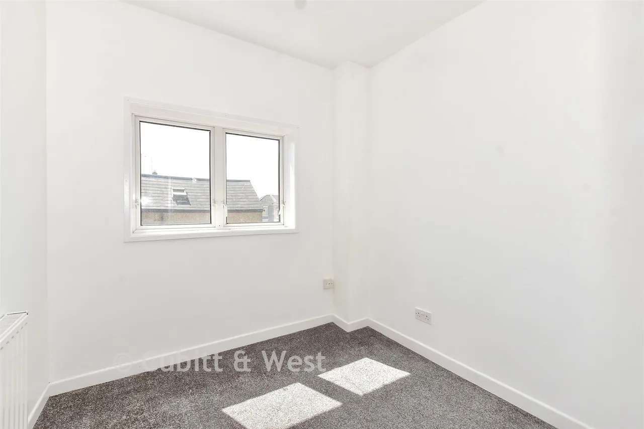 Binsteed Road, Portsmouth, PO2, photo 8