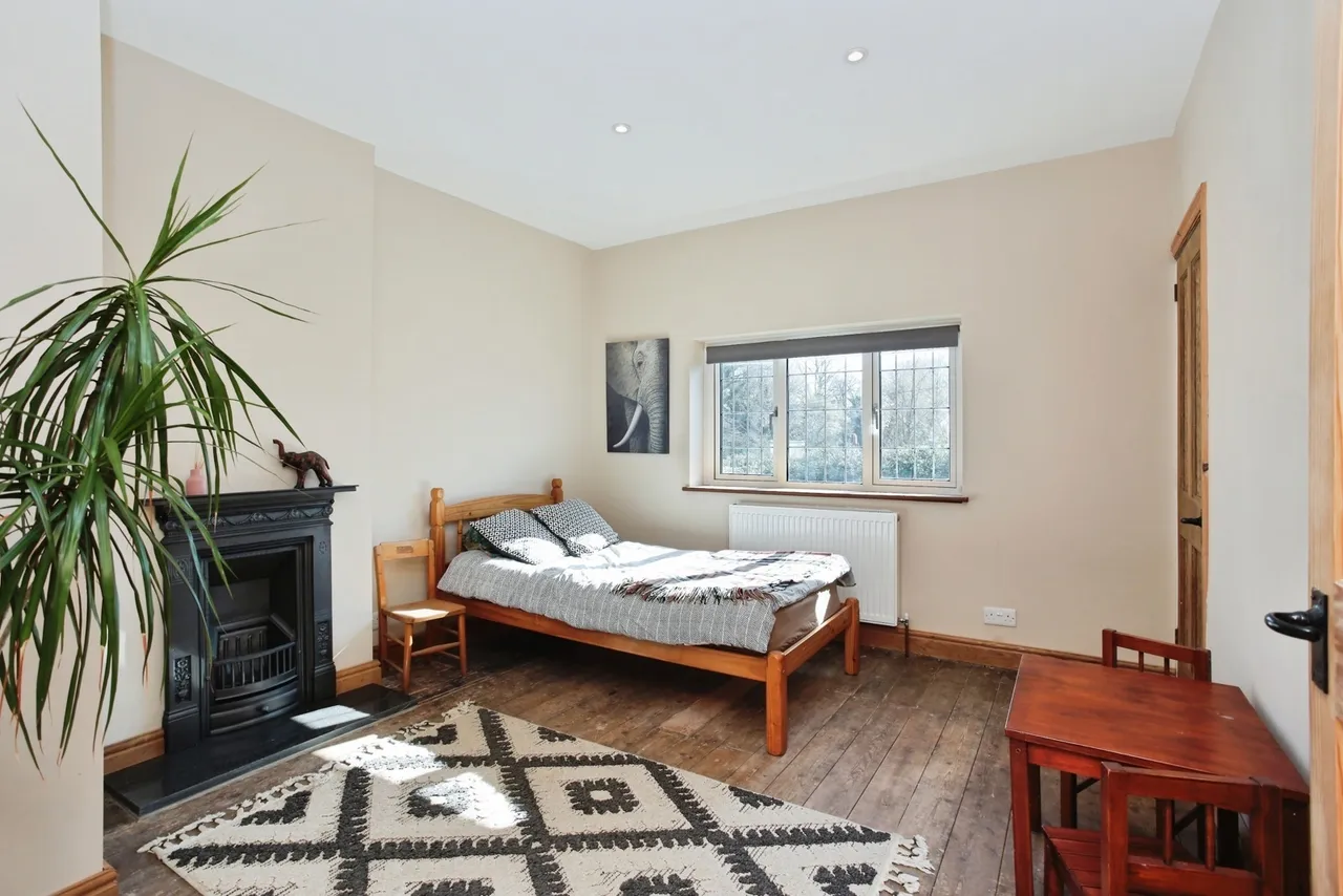 Barnets Hill, Peasmarsh, TN31, photo 16