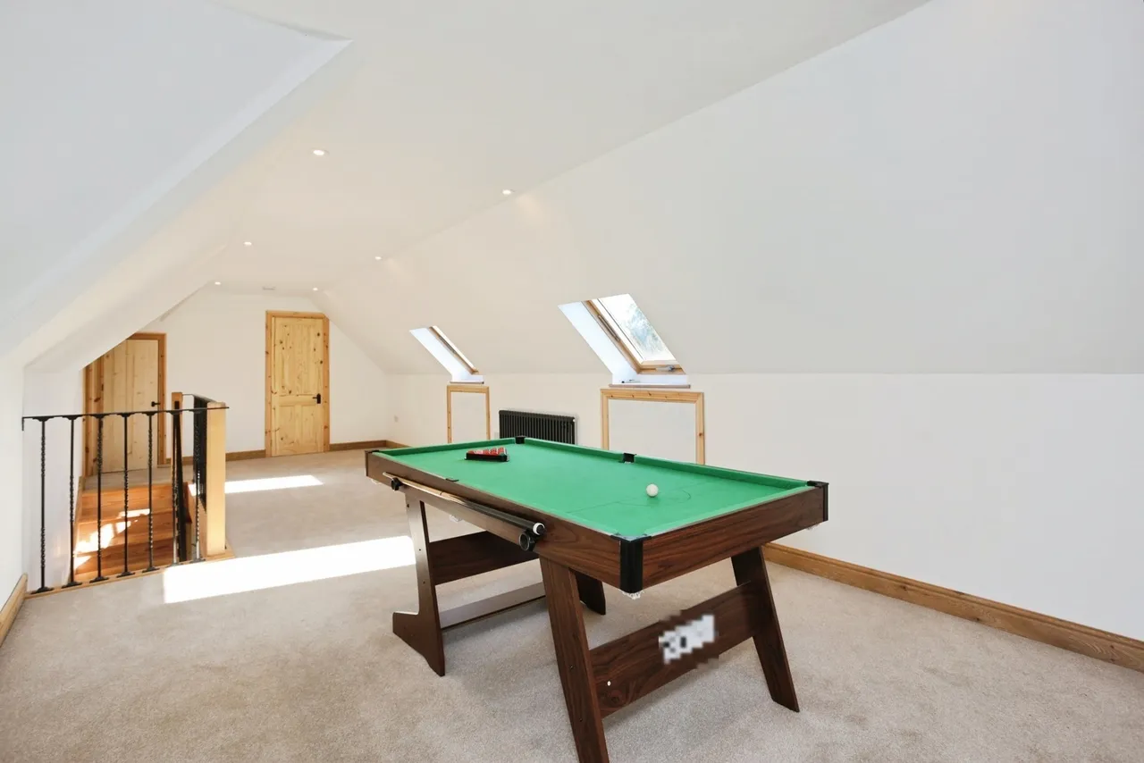 Barnets Hill, Peasmarsh, TN31, photo 12