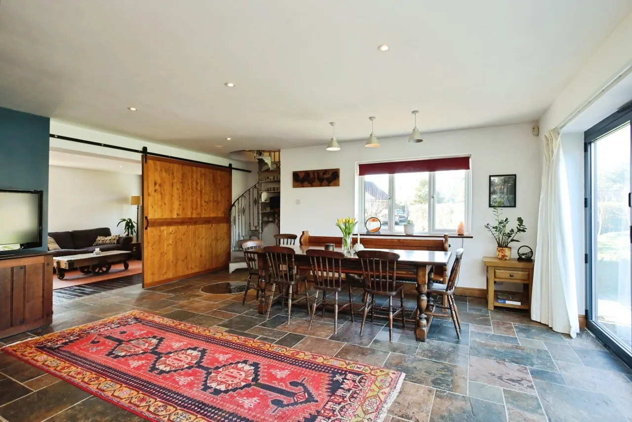 Barnets Hill, Peasmarsh, TN31, photo 4