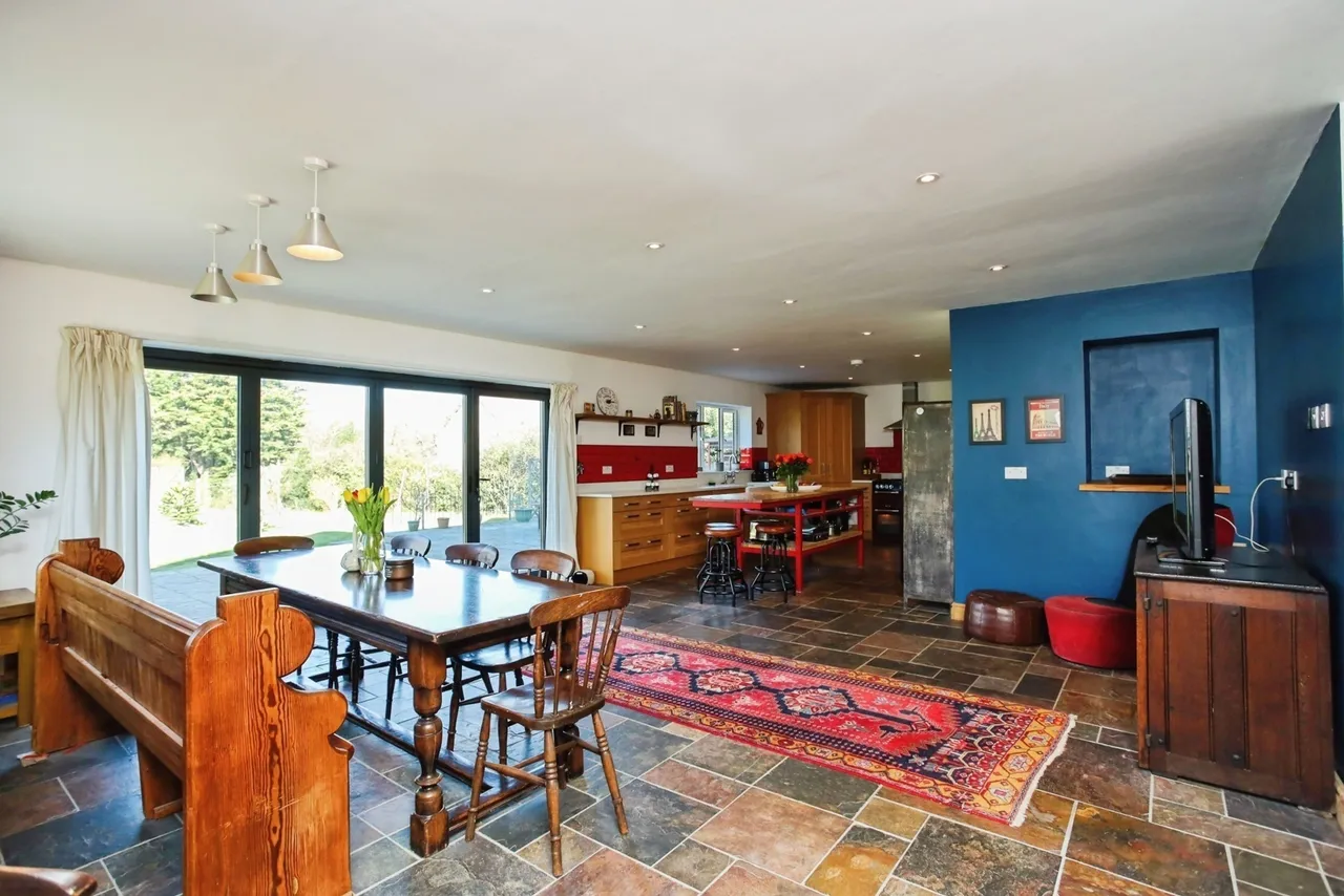 Barnets Hill, Peasmarsh, TN31, photo 22