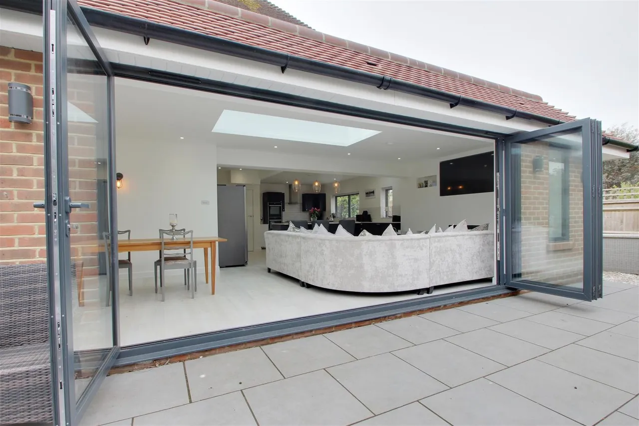 Ilex Way, Goring-By-Sea, Worthing, photo 26