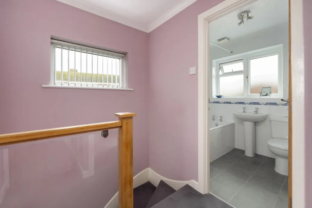 Hillcroft Road, Herne Bay, photo 16