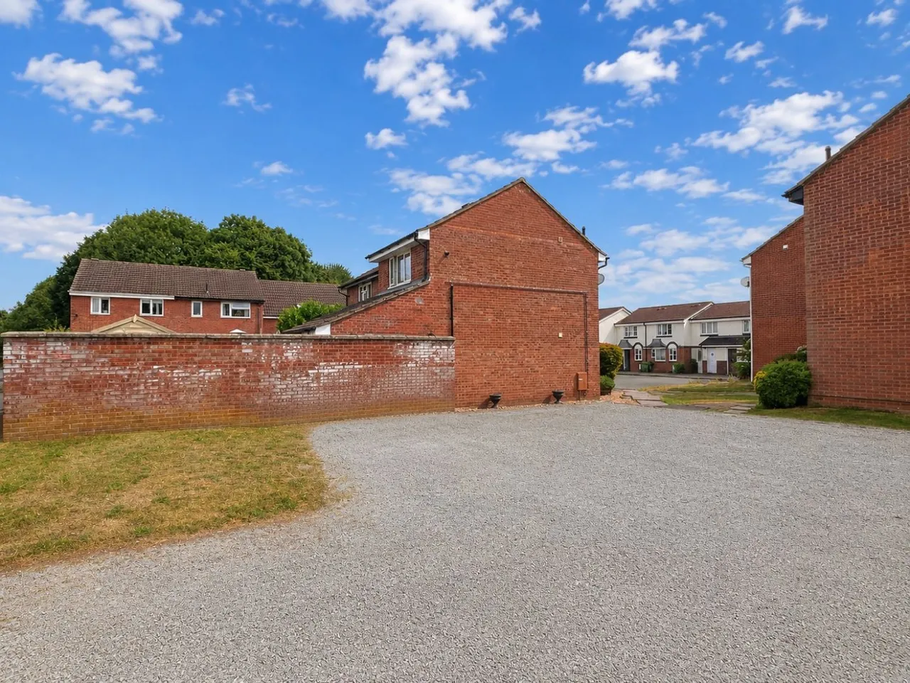 Chequers Close, Hereford, photo 16
