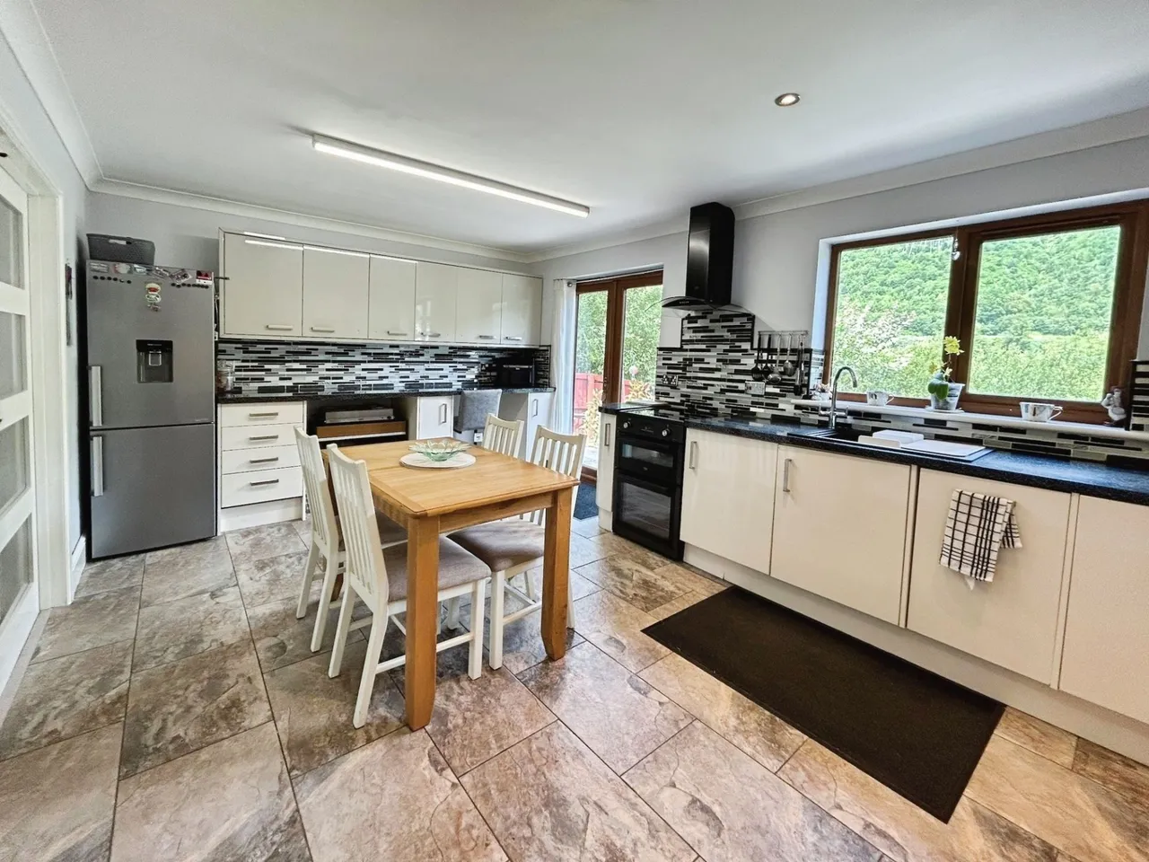 Glan Yr Afon Pentwyn Road, Port Talbot, SA13, photo 10