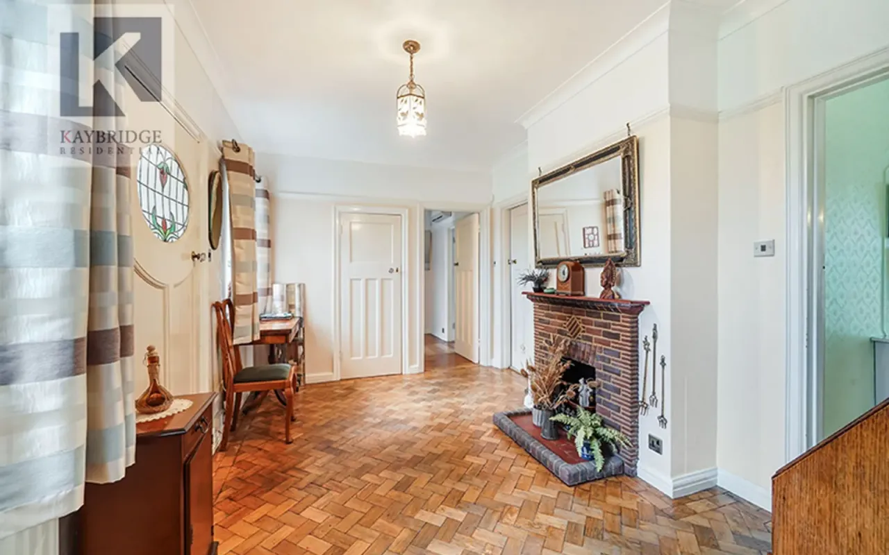 Kingsmead Avenue, Worcester Park, KT4, photo 2