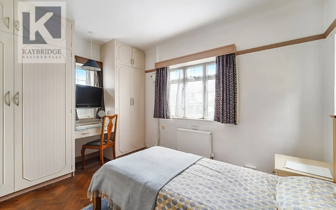 Kingsmead Avenue, Worcester Park, KT4, photo 13