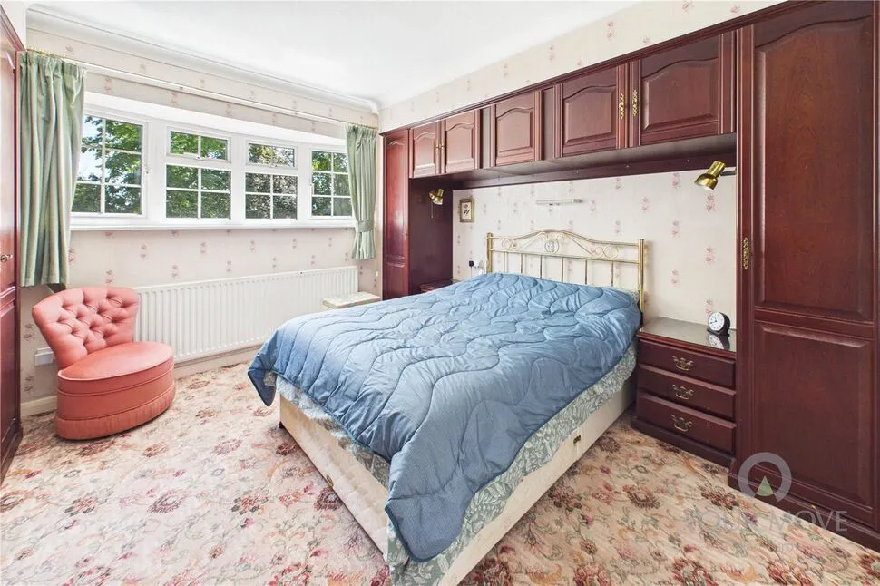 Hallwood Road, Kettering, Northamptonshire, NN16, photo 9