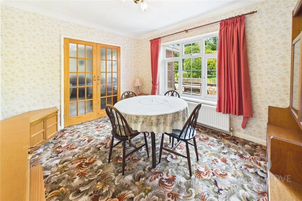 Hallwood Road, Kettering, Northamptonshire, NN16, photo 5