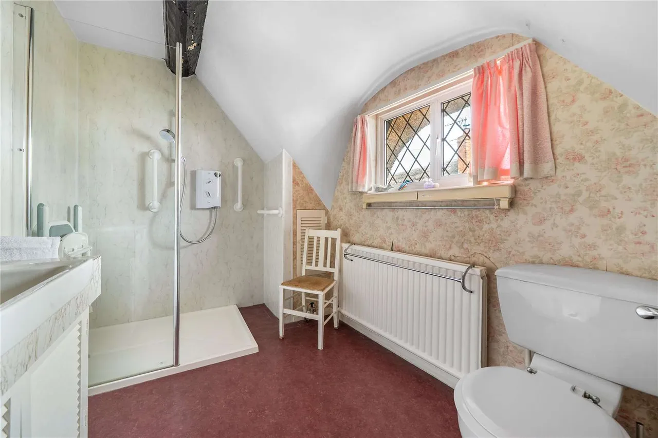 Church Street, Bredon, GL20, photo 11