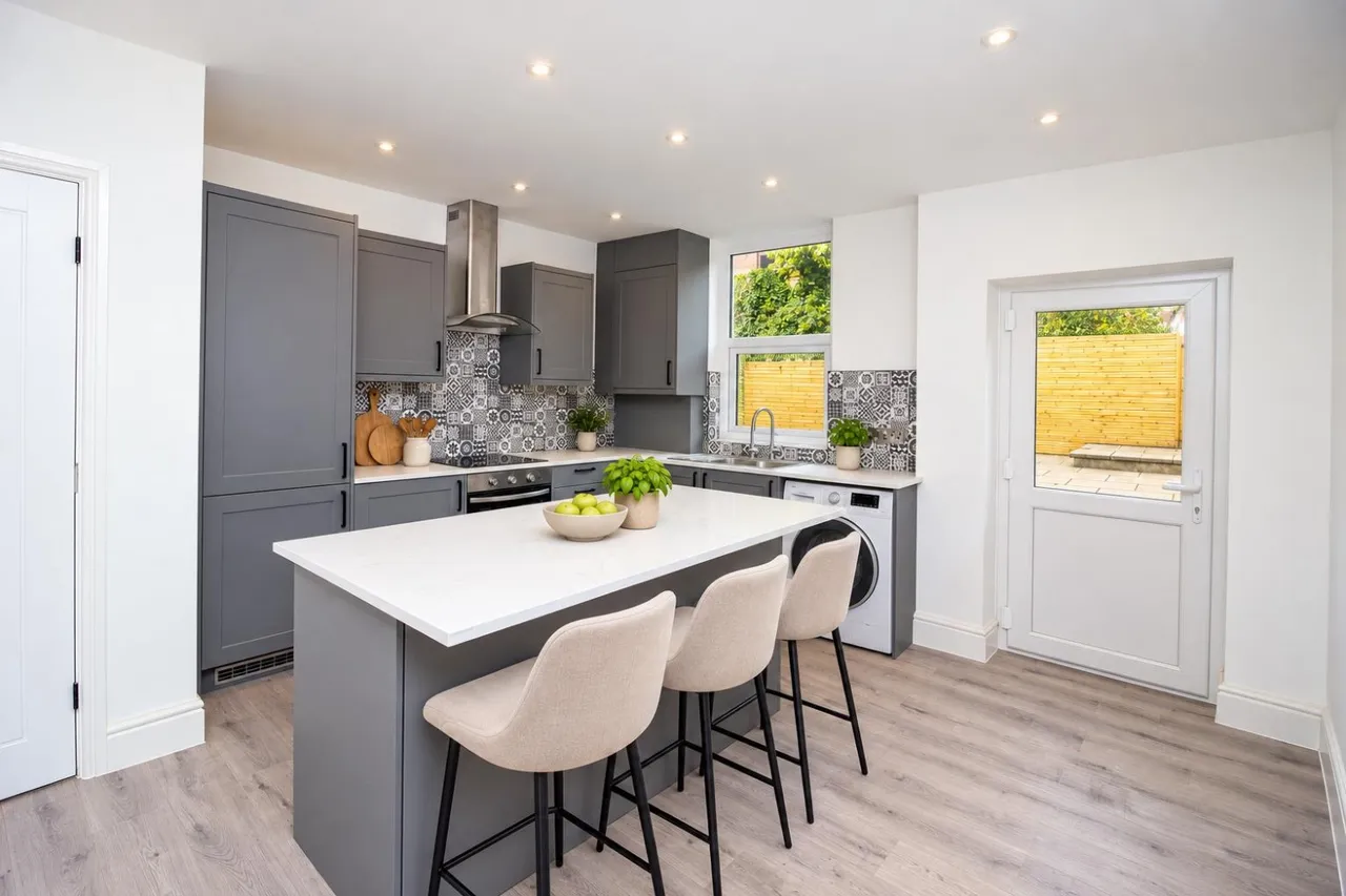 Falcon Avenue, Darwen, BB3, photo 3