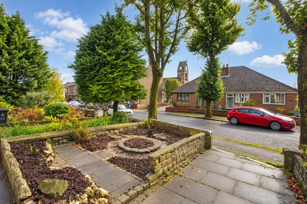 Falcon Avenue, Darwen, BB3, photo 15