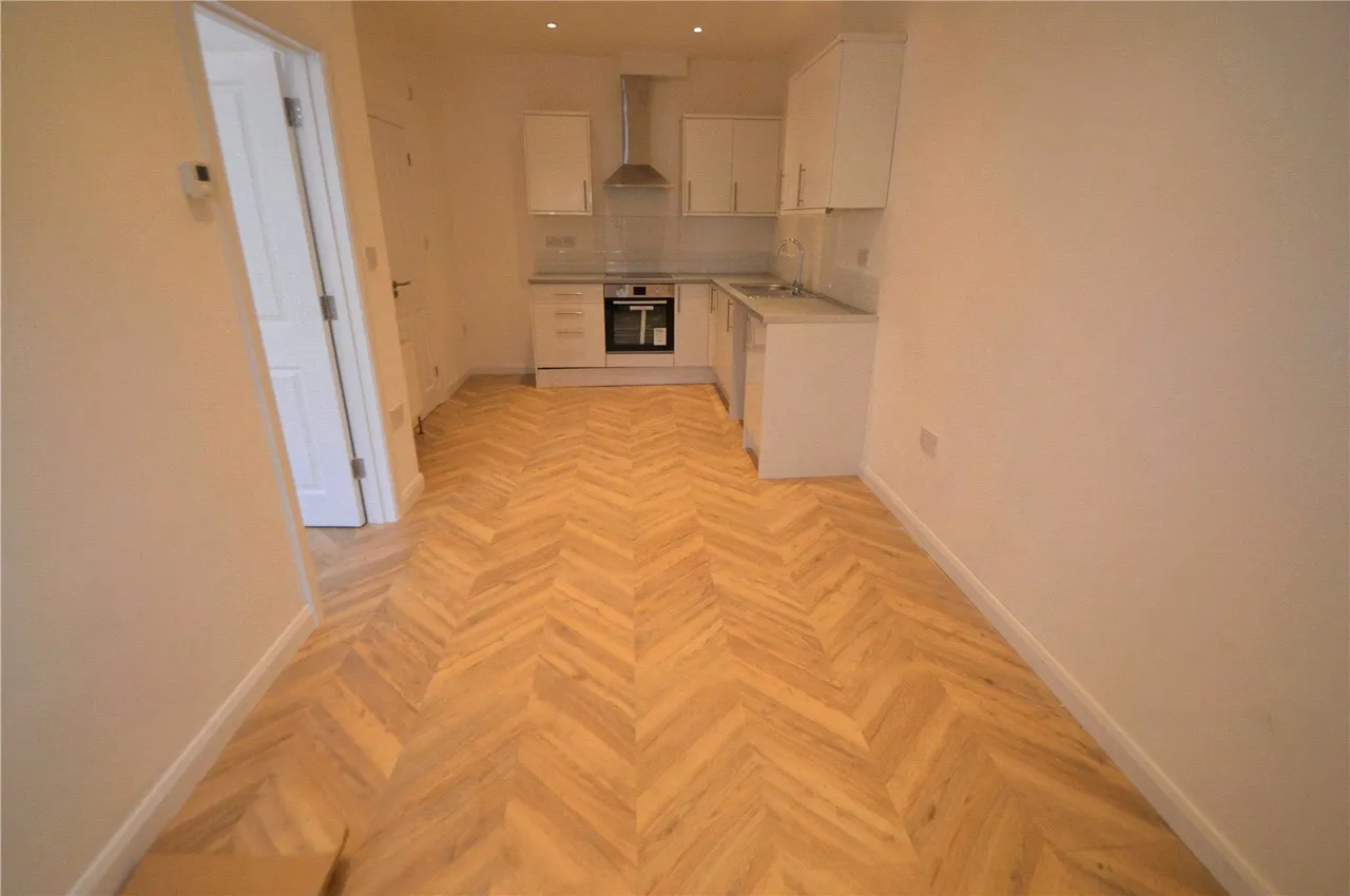 Brighton Road, South Croydon, CR2, photo 4