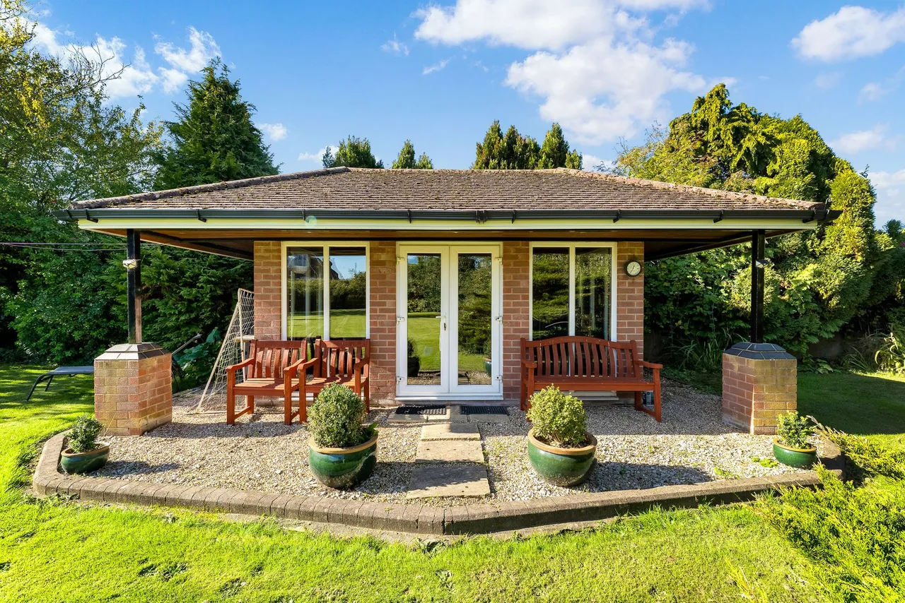 Glazebrook Lane, Glazebrook, Warrington, Warrington, WA3 5AY, photo 44