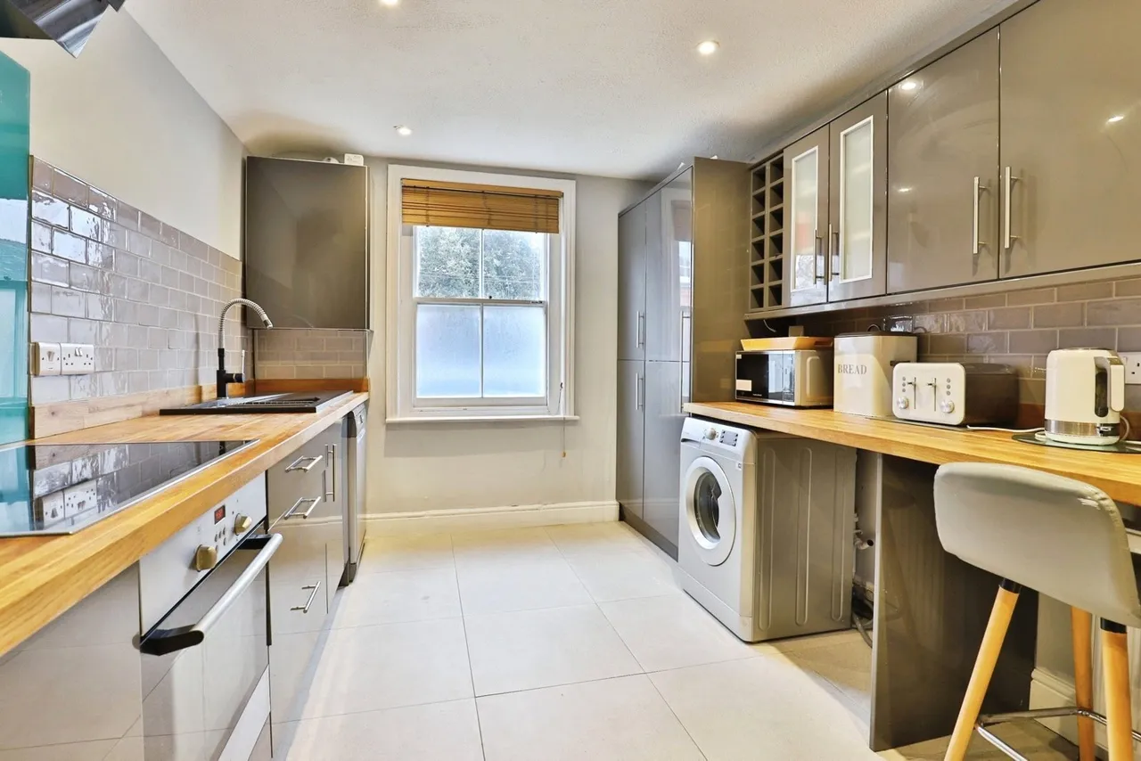 Commercial Road, Ashley Cross, BH14, photo 3