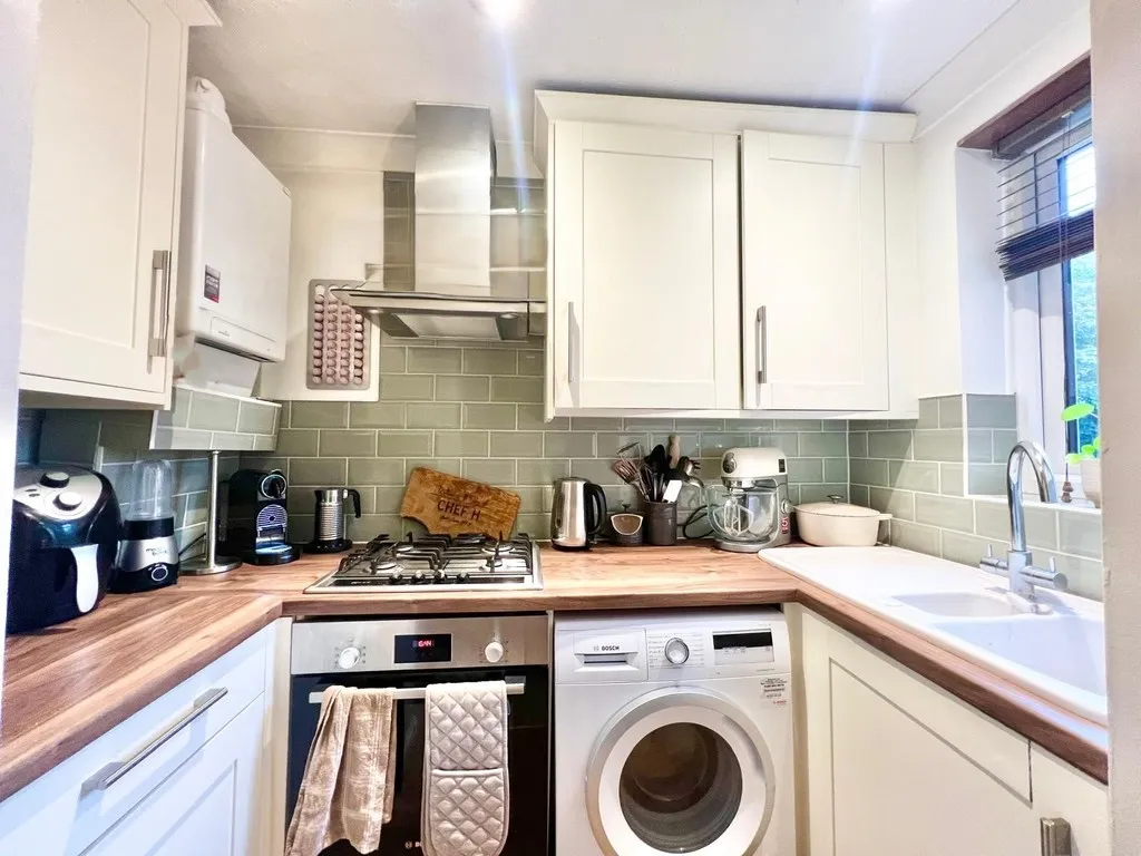 Guildford Road, Farnham, photo 6