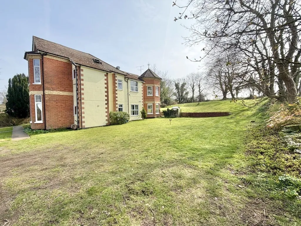 1 bed flat for sale, Guildford Road, Farnham
