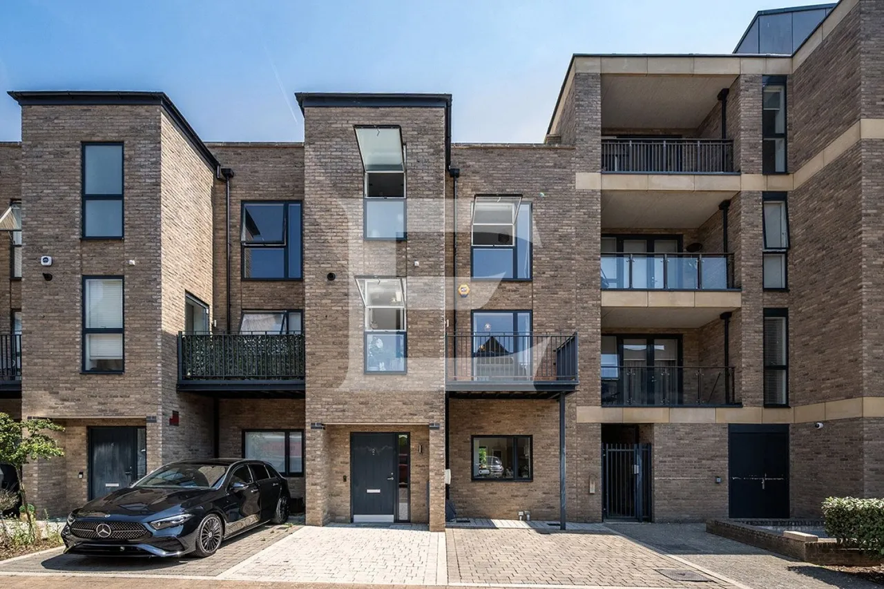 Delta Mews, Mill Hill, NW7, photo 2