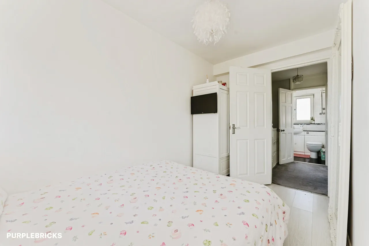 Ordnance Road, London, E16, photo 17