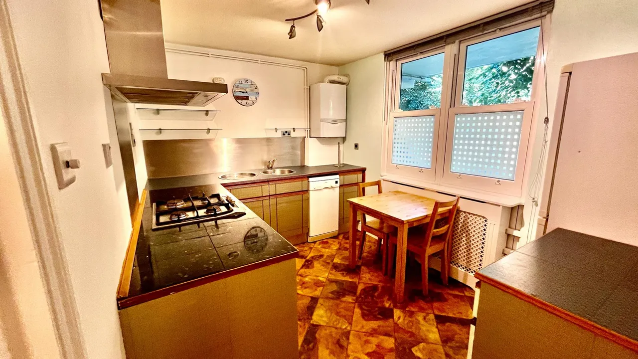 Hulverston Close, South Sutton, SM2, photo 5