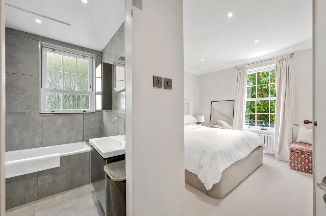 Southlands Drive, London, SW19, photo 12