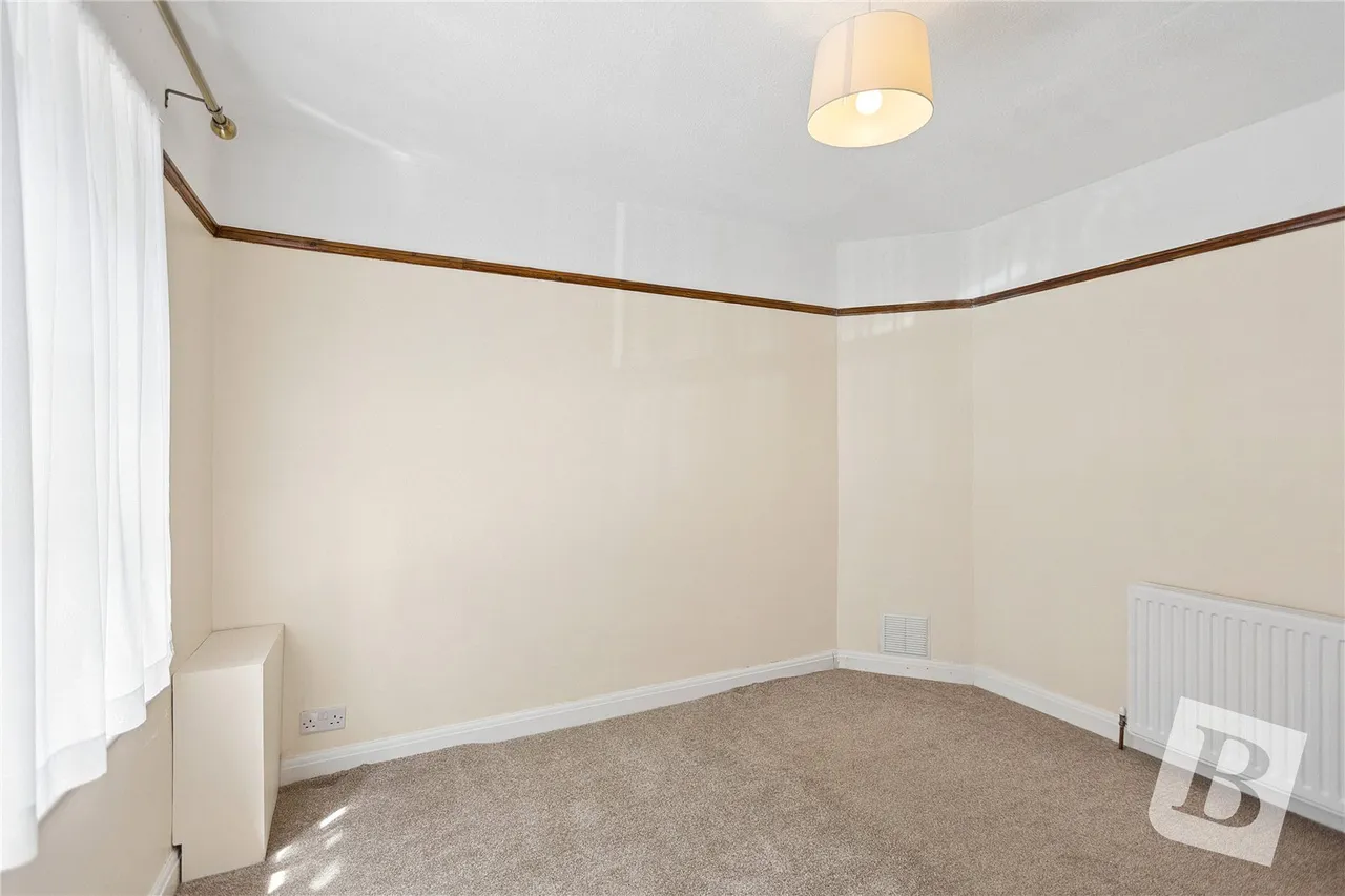 Crow Green Road, Pilgrims Hatch, CM15, photo 16