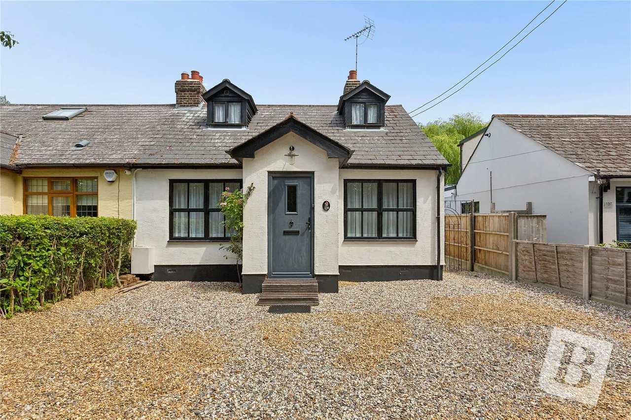 Crow Green Road, Pilgrims Hatch, CM15, photo 18