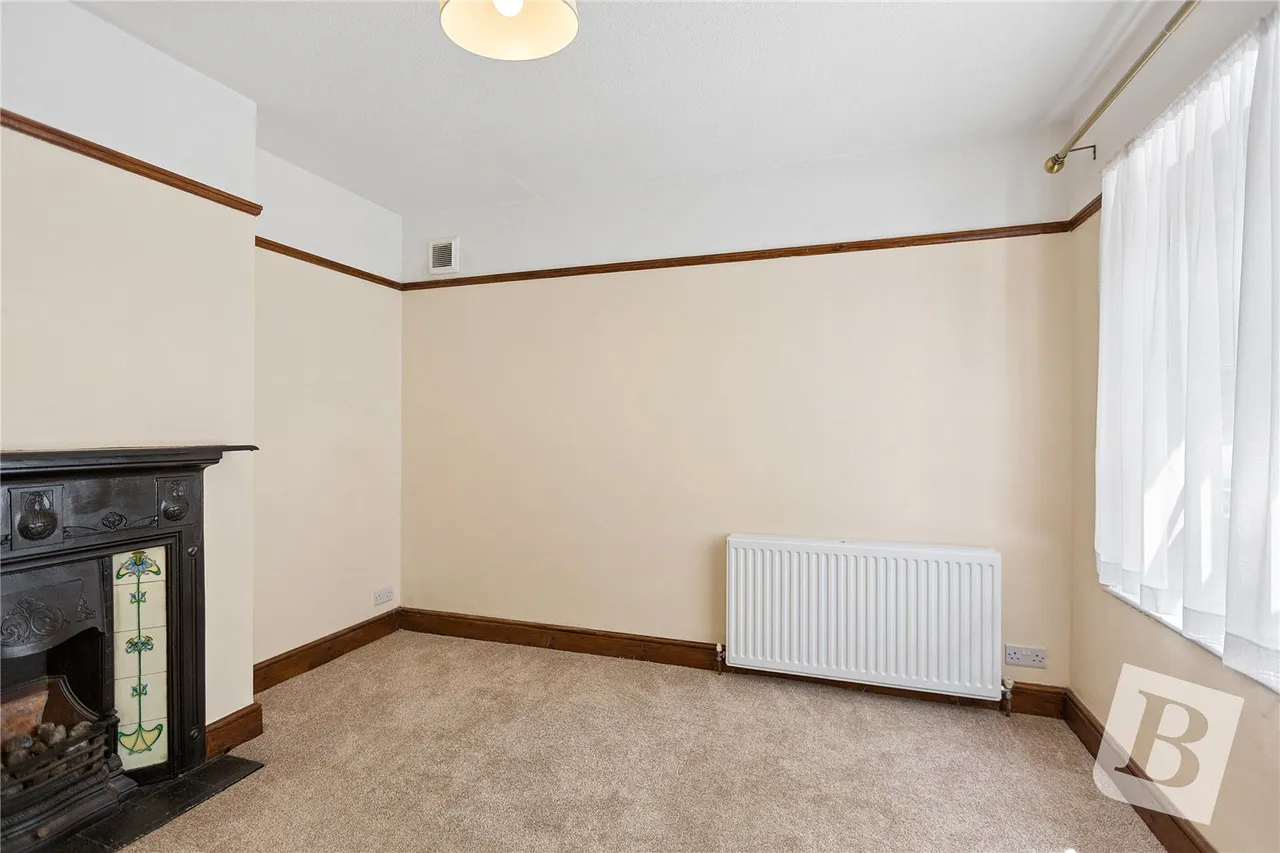 Crow Green Road, Pilgrims Hatch, CM15, photo 14
