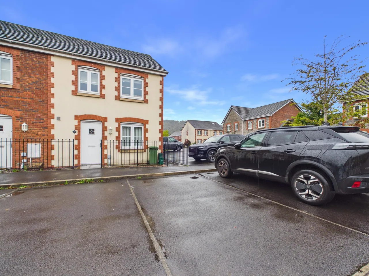 Heol Gruffydd, Pontypridd, CF37, photo 21