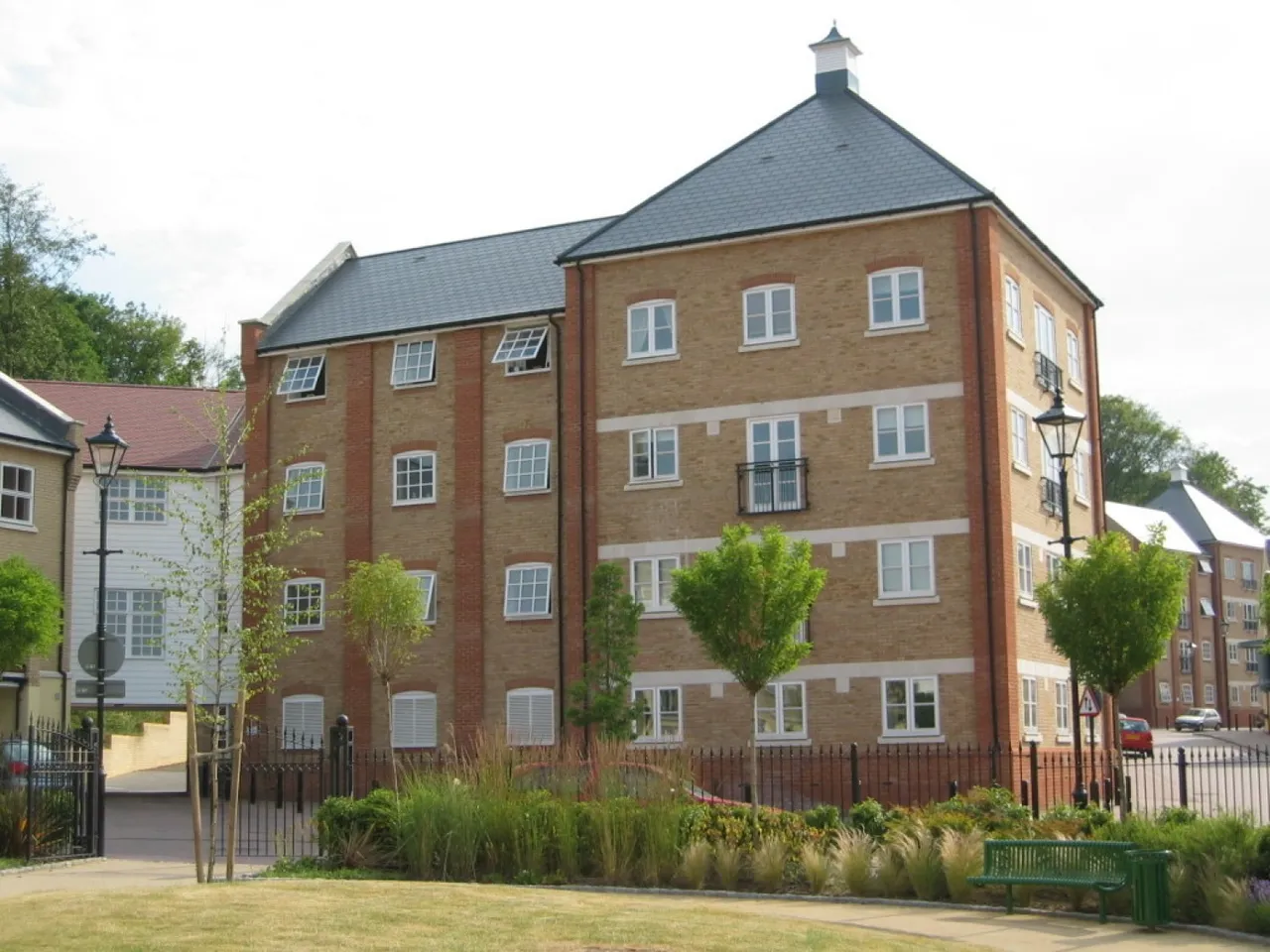2 bed flat for sale, Albany Gardens, Hythe, CO2