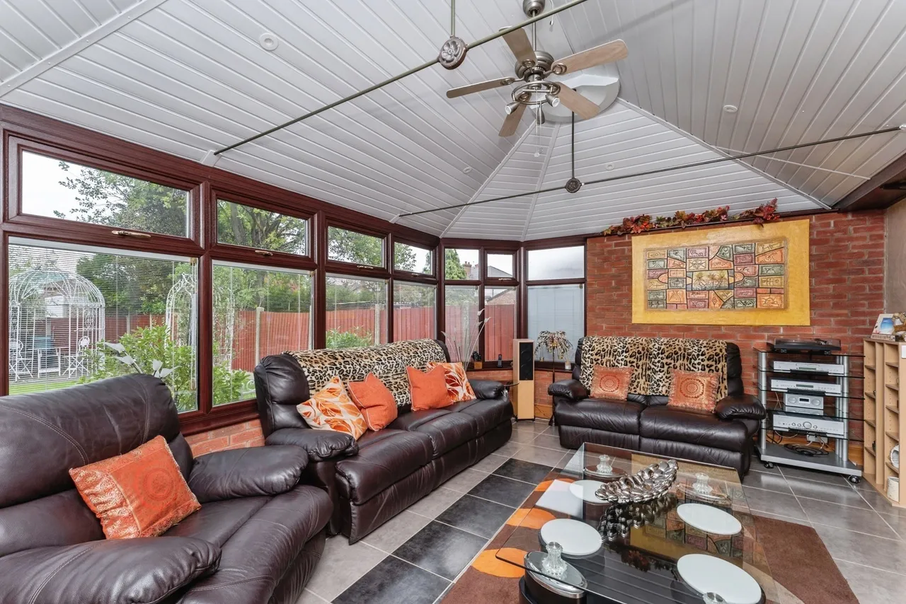 Windsor Drive, Whitby, CH65, photo 12