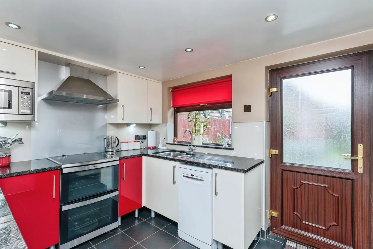 Windsor Drive, Whitby, CH65, photo 6